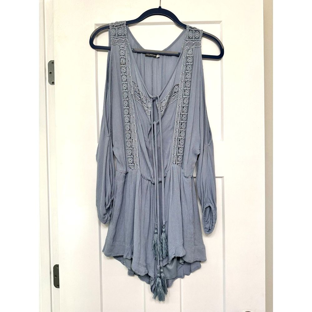 Earthbound Trading Women's Size Medium Blue Embroidered Romper Double Tie